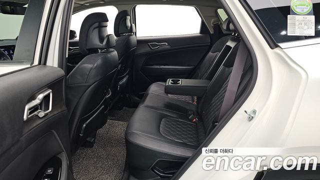 Kia Sportage 2022 — photo 16