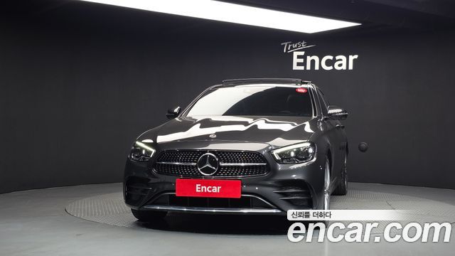 Mercedes-Benz E-Class 2022 — photo 3