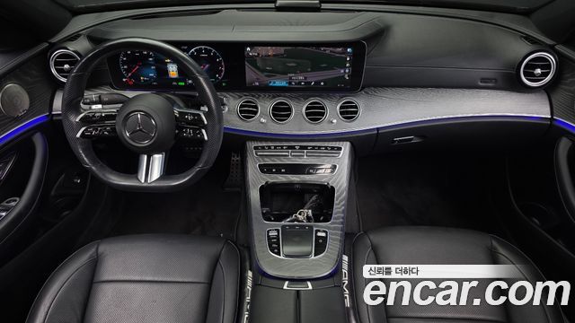 Mercedes-Benz E-Class 2022 — photo 10