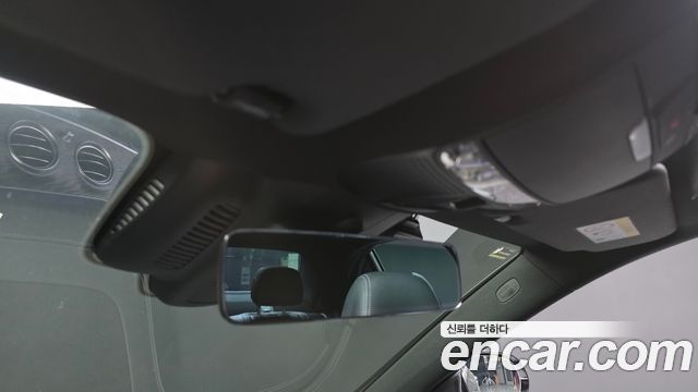Mercedes-Benz E-Class 2022 — photo 33