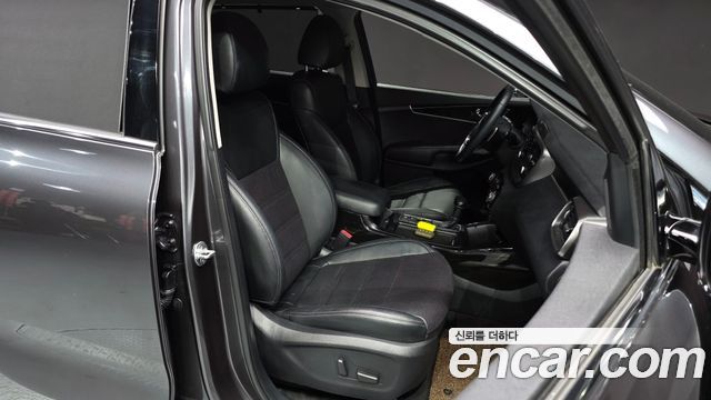 Kia Sorento 2019 — photo 16