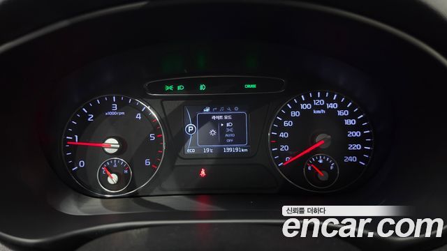 Kia Sorento 2016 — photo 8