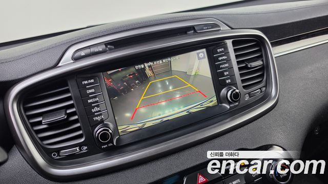 Kia Sorento 2016 — photo 14