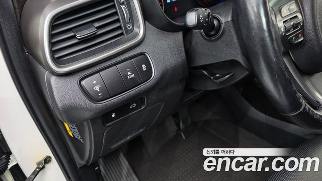 Kia Sorento 2016 — photo 19