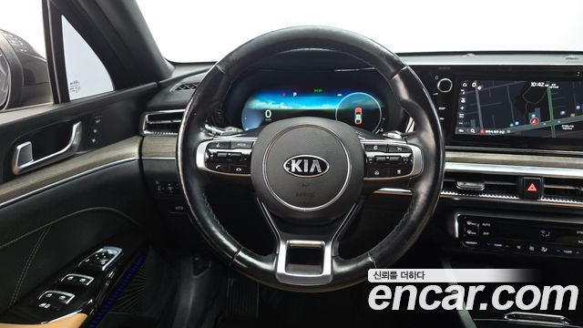 Kia K5 2020 — photo 12