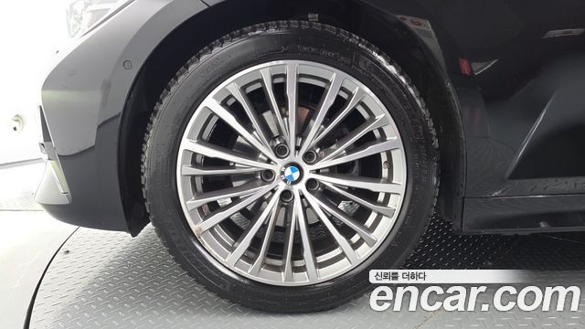 BMW 3-Series 2021 — photo 5