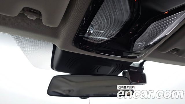BMW 3-Series 2021 — photo 23