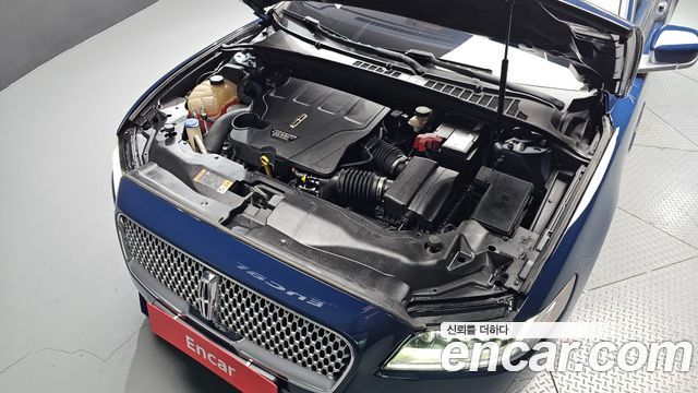 Lincoln Continental 2018 — photo 6