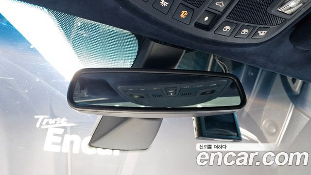 Lincoln Continental 2018 — photo 28