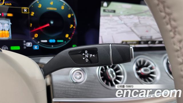 Mercedes-Benz CLS-Class 2022 — photo 12