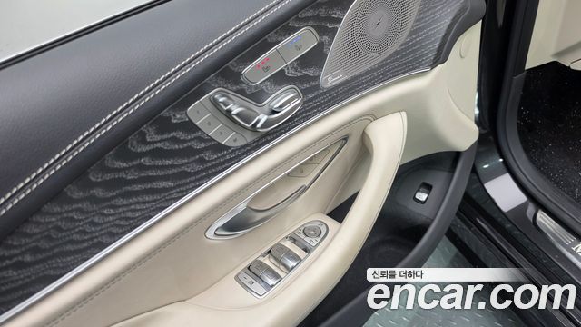 Mercedes-Benz CLS-Class 2022 — photo 25