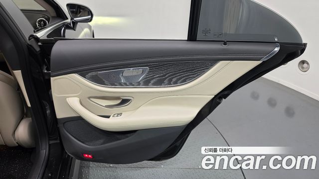 Mercedes-Benz CLS-Class 2022 — photo 15
