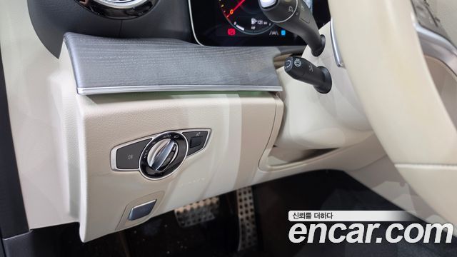 Mercedes-Benz CLS-Class 2022 — photo 28