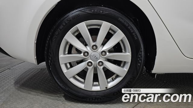 Kia K3 2015 — photo 5