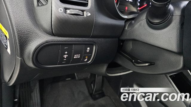 Kia K3 2015 — photo 25