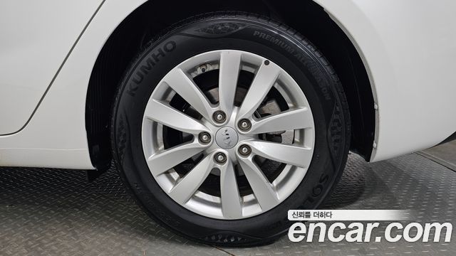 Kia K3 2015 — photo 7
