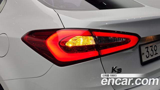 Kia K3 2015 — photo 9