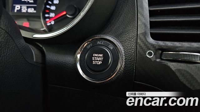 Kia K3 2015 — photo 28