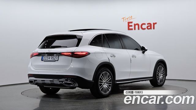 Mercedes-Benz GLC-Class 2025 — photo 2