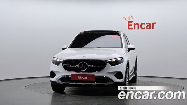 Mercedes-Benz GLC-Class 2025 — photo 3