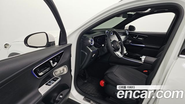 Mercedes-Benz GLC-Class 2025 — photo 13