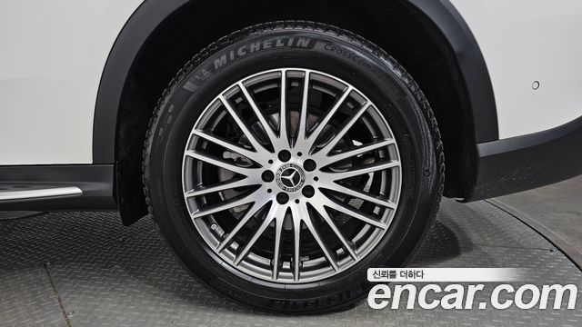 Mercedes-Benz GLC-Class 2025 — photo 7