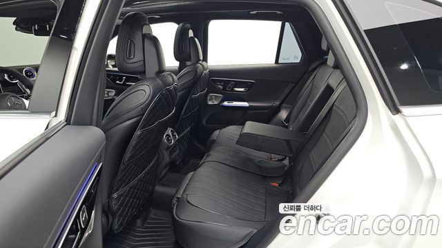 Mercedes-Benz GLC-Class 2025 — photo 16