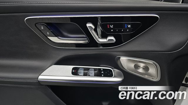 Mercedes-Benz GLC-Class 2025 — photo 27