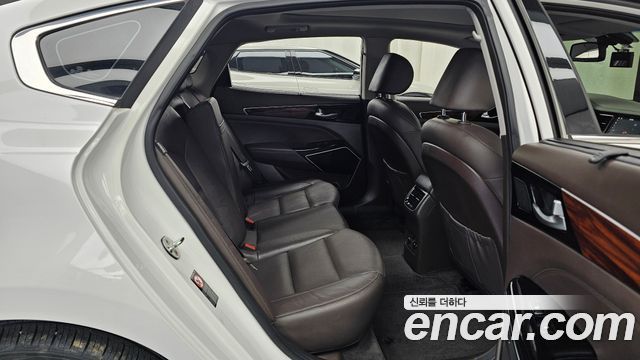 Kia K7 2017 — photo 12