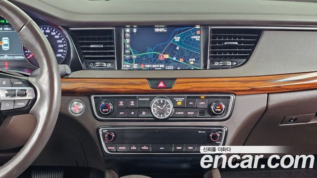 Kia K7 2017 — photo 14