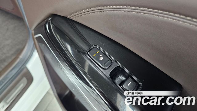 Kia K7 2017 — photo 19
