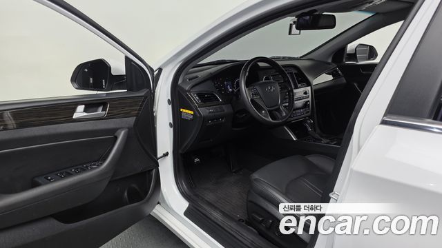 Hyundai Sonata 2017 — photo 10