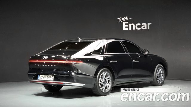 Hyundai Grandeur 2023 — photo 2