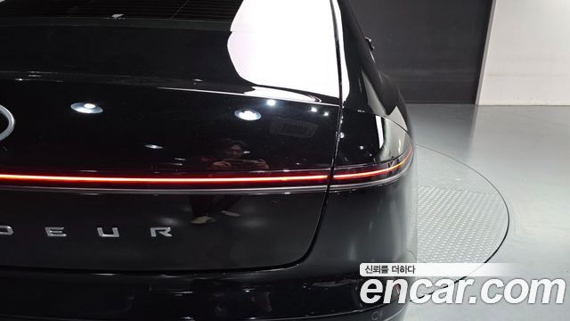 Hyundai Grandeur 2023 — photo 9