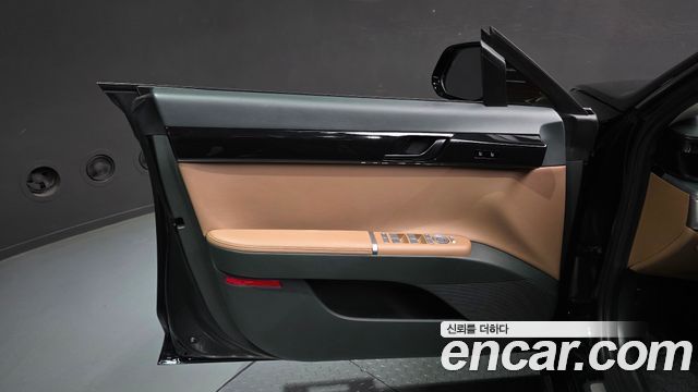 Hyundai Grandeur 2023 — photo 14