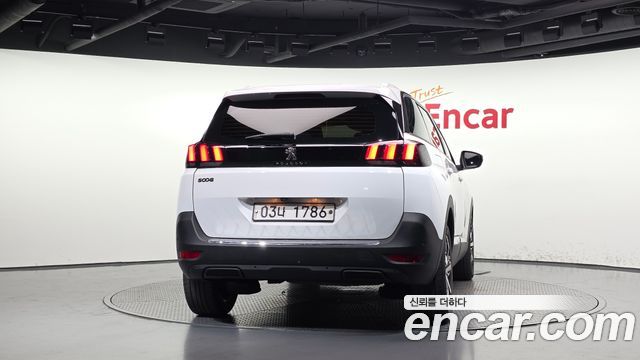 Peugeot 5008 2018 — photo 4