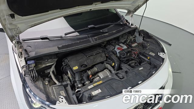 Peugeot 5008 2018 — photo 6