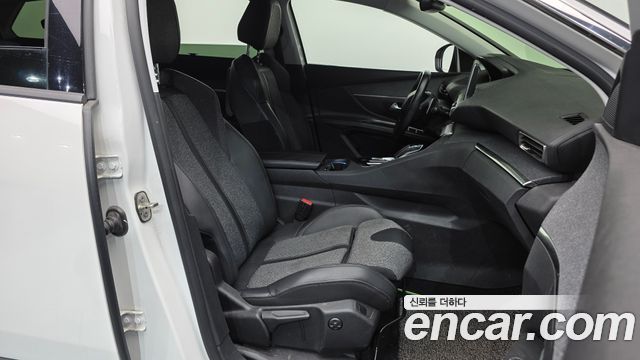 Peugeot 5008 2018 — photo 17
