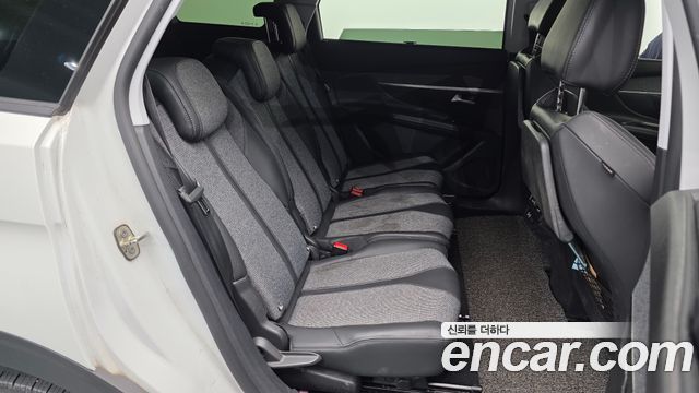 Peugeot 5008 2018 — photo 18
