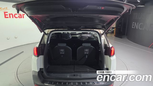Peugeot 5008 2018 — photo 26
