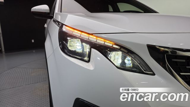 Peugeot 5008 2018 — photo 8