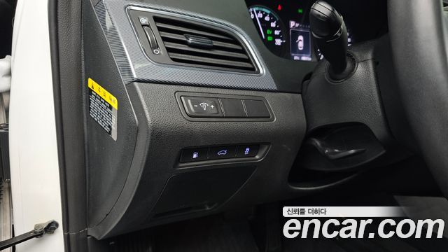 Hyundai Sonata 2017 — photo 17