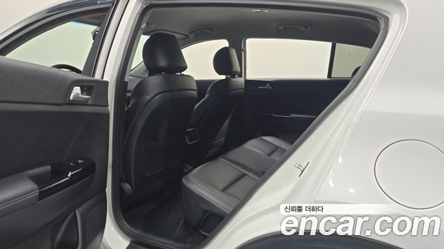 Kia Sportage 2016 — photo 11