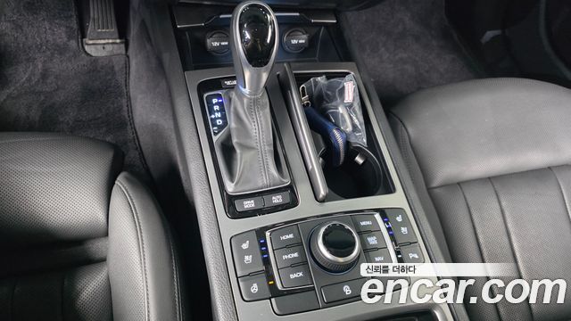Hyundai Genesis 2016 — photo 12