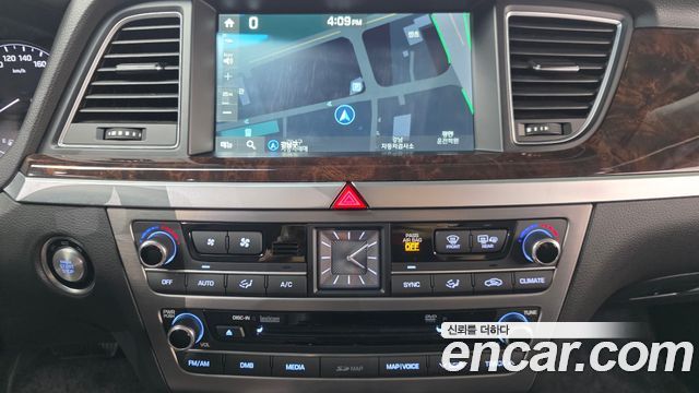 Hyundai Genesis 2016 — photo 31