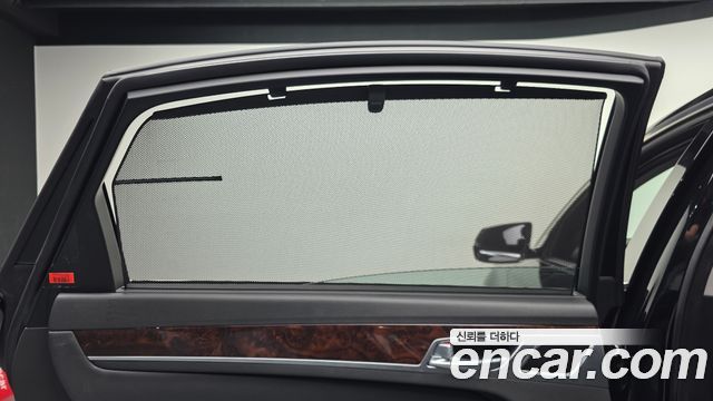 Hyundai Genesis 2016 — photo 32