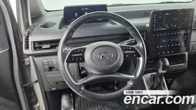 Hyundai Staria 2022 — photo 21