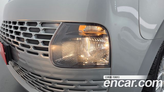 Hyundai Staria 2022 — photo 8