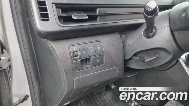 Hyundai Staria 2022 — photo 27