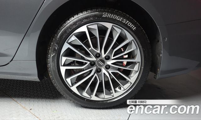 Audi A6 2025 — photo 7